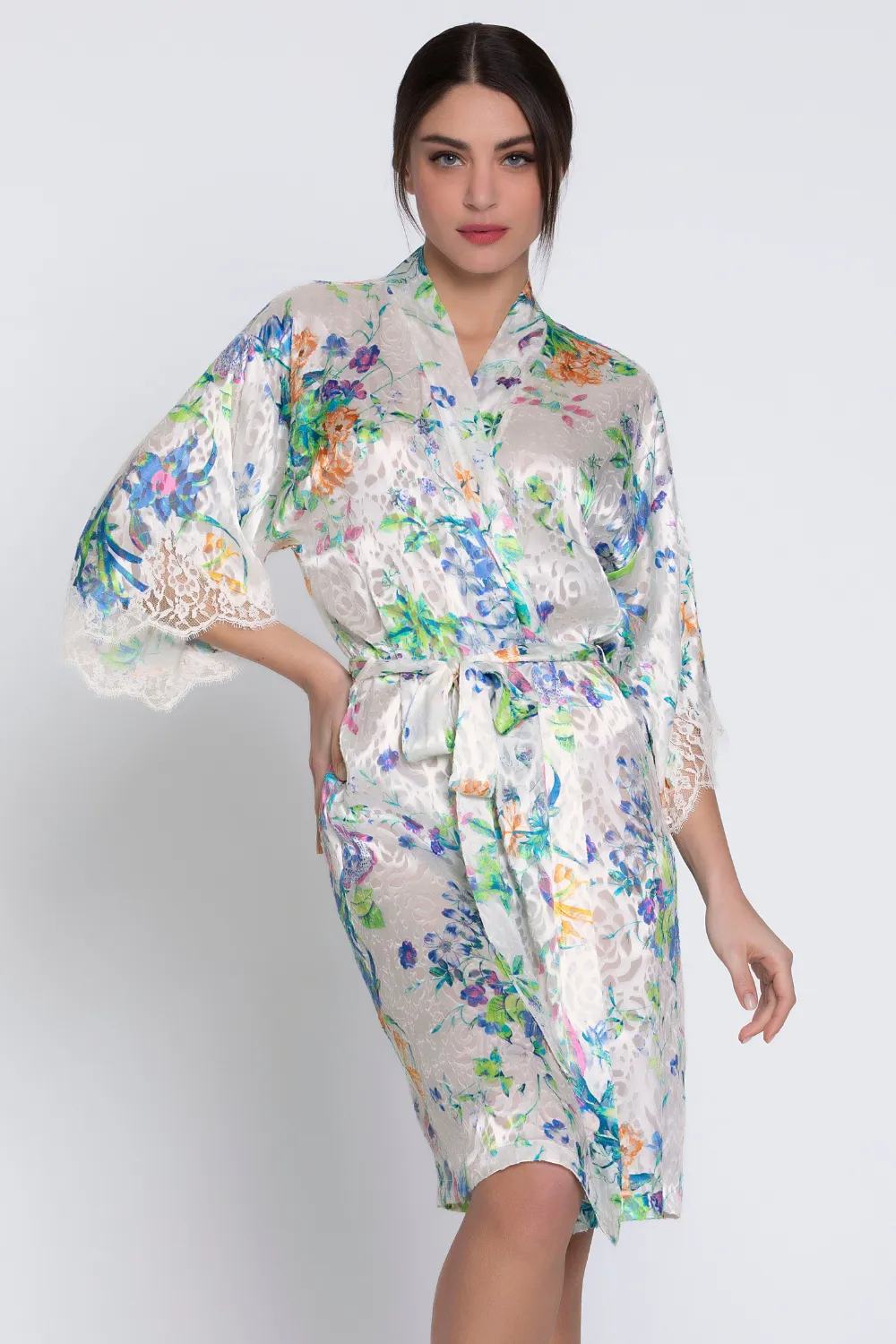 Baisers Legers Mid-Length Robe. Size S (UK 10)